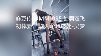 不怀好意的黄毛小哥暗藏摄像头偷拍和极品身材的女友啪啪 直接把她干到腿发软