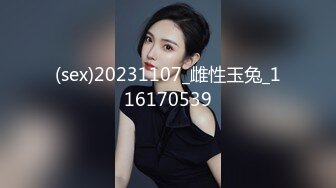 【全程高能】当着女友面操闺蜜，女友一会出来偷看一下，最后还内射帮忙递纸巾