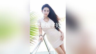 【午夜寻花】凌晨场约风韵小少妇，舔穴狂魔对着鲍鱼进攻妹子爽得乱叫狂扭，超清晰设备沙发近景展示啪啪细节