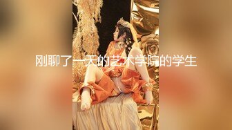 母子乱伦 真实儿子强奸熟女干妈！儿子经常偷拍熟女干妈换衣服 今天鼓起勇气拽过来强上！